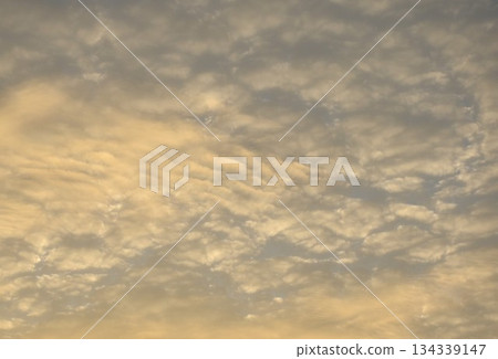 cloud spreading on twilight sunset sky in evening cloud spreading on twilight sunset sky in evening 134339147