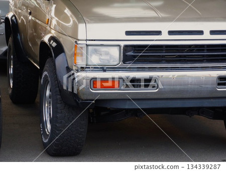 Automotive image: Nissan Terrano (first generation) front mask 134339287