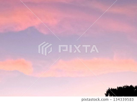 Sunset cloud texture 134339583