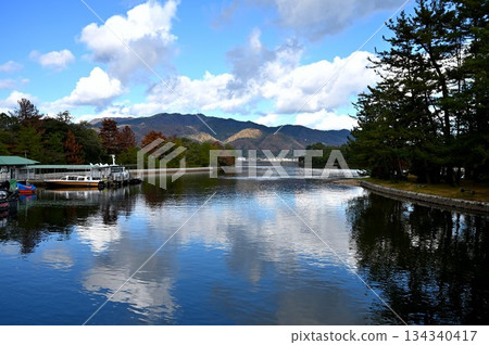 從海邊眺望天橋立 134340417