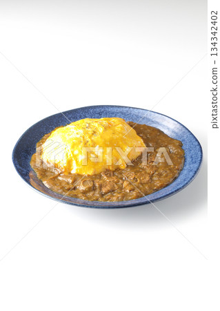 Omelet curry rice photographed on a white background 134342402