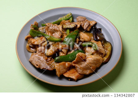 味噌炒茄子青椒豬肉 味噌炒茄子青椒豬肉 134342807