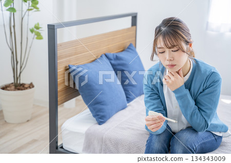 一個健康狀況不佳的女人 一個健康狀況不佳的女人 134343009