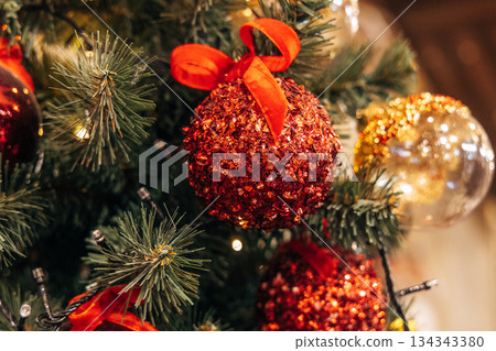 New Year decorations and Christmas atmosphere on a winter street in Moscow 134343380