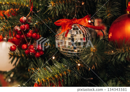 New Year decorations and Christmas atmosphere on a winter street in Moscow 134343381