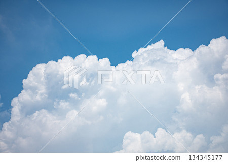 仲夏雲 仲夏雲 134345177
