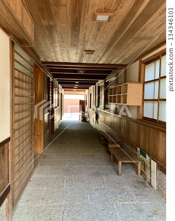穿過本町社區中心的通道(愛知縣豐田市朝助宿本町社區中心) 穿過本町社區中心的通道(愛知縣豐田市朝助宿本町社區中心) 134346101