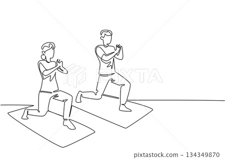 Single continuous line drawing a pair of grandparents are doing fitness on fitness mate. The excitement of sports together. National Senior Health and Fitness Day. One line design vector illustration 134349870