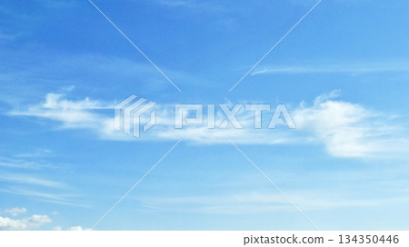 卷雲以驚人的速度掠過 - 16:9（固定） 134350446