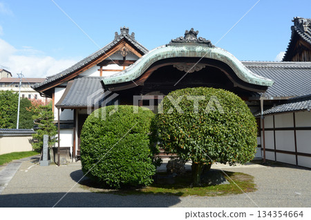 Entrance to Hokyoji Temple, Momocho, Kamigyo Ward, Kyoto City 134354664