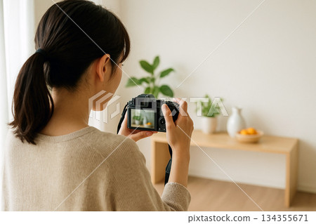 冬日清晨拍攝（背影，過肩視角） 134355671