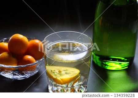 「燒酒與熱水混合」 134359228