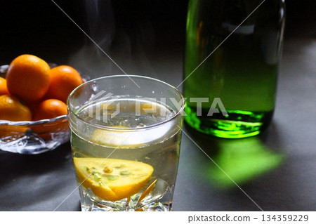 「燒酒與熱水混合」 134359229