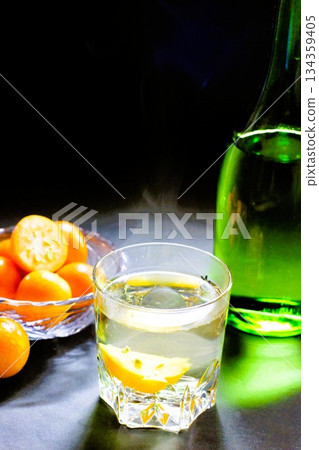 ``Shochu mixed with hot water'' ``Shochu mixed with hot water'' 134359405