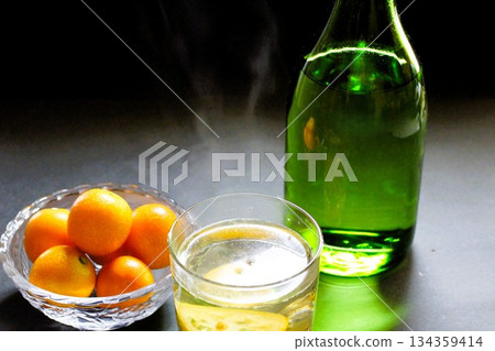 ``Shochu mixed with hot water'' ``Shochu mixed with hot water'' 134359414