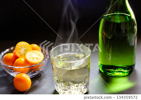「燒酒與熱水混合」 134359572