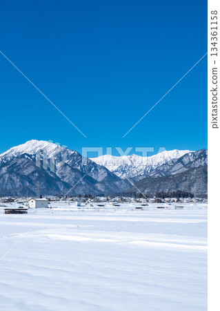 從大町市眺望北阿爾卑斯山（冬季） 134361158