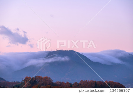 Clouds over a waterfall on Munmonaki Mountain [Nagano Prefecture] 134366507