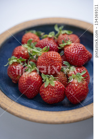 Delicious strawberries, Amaou Delicious strawberries, Amaou 134369311