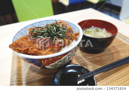 Joshu specialty sauce cutlet bowl set Joshu specialty sauce cutlet bowl set 134371854