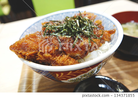 Joshu specialty sauce cutlet bowl set Joshu specialty sauce cutlet bowl set 134371855