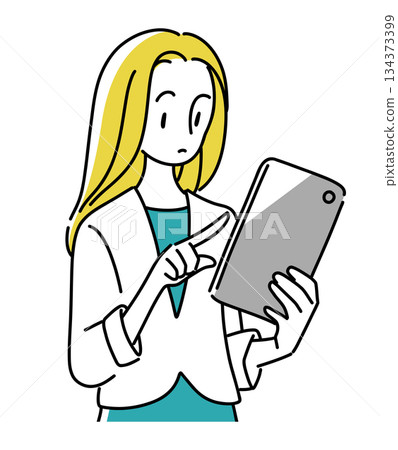 一位女性正在使用平板電腦進行搜索，畫面為上半身 | 1 人，20-30 歲，辦公室職員，商務人士 134373399