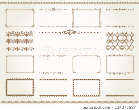 摩洛哥異國情調復古相框和裝飾品，配上棕褐色調 134373657