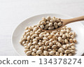 Roasted soybeans 134378274