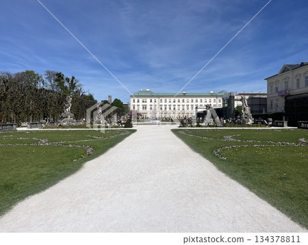 奧地利薩爾斯堡的米拉貝爾宮(米拉貝爾花園) 奧地利薩爾斯堡的米拉貝爾宮(米拉貝爾花園) 134378811