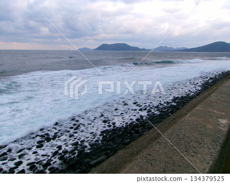 白浪 白浪 134379525