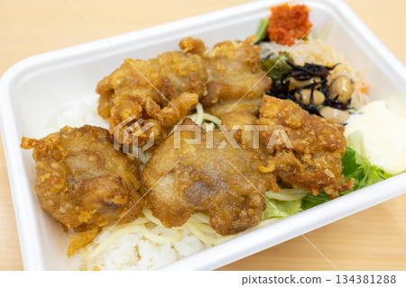 Delicious chicken fried chicken lunch Delicious chicken fried chicken lunch 134381288