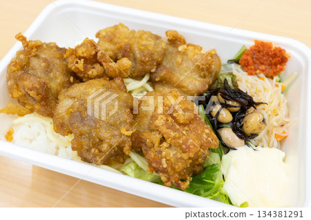 Delicious chicken fried chicken lunch Delicious chicken fried chicken lunch 134381291