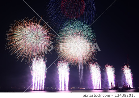 智慧節日煙火 134382013