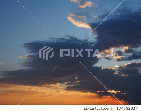 Fantastic sunset scenery 134382927