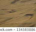 [Tottori] Tottori Sand Dunes: Sand wet with oasis water and sand ripples (Tottori City) 134383886