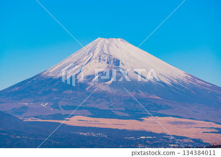 [Shizuoka Prefecture] Mount Fuji as seen from Izu 134384011