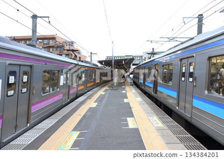 仙石線205系列車停靠福田町站 仙石線205系列車停靠福田町站 134384201
