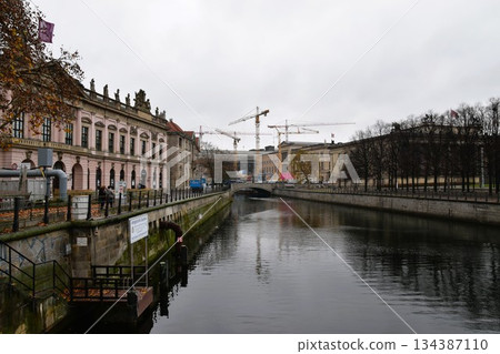 Berlin Spree River scenery, historical architecture and city view on Museum Island Berlin Spree River scenery, historical architecture and city view on Museum Island 134387110