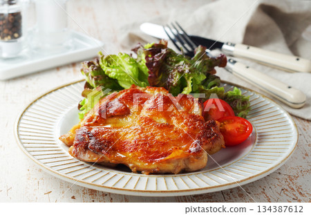 Crispy butter-sauteed chicken Crispy butter-sauteed chicken 134387612
