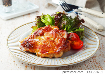 Crispy butter-sauteed chicken Crispy butter-sauteed chicken 134387619