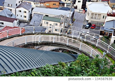 Glover Sky Road: An unusual elevator that moves diagonally Glover Sky Road: An unusual elevator that moves diagonally 134387630