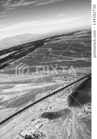 從南美洲秘魯納斯卡上空俯瞰泛美公路 134392738