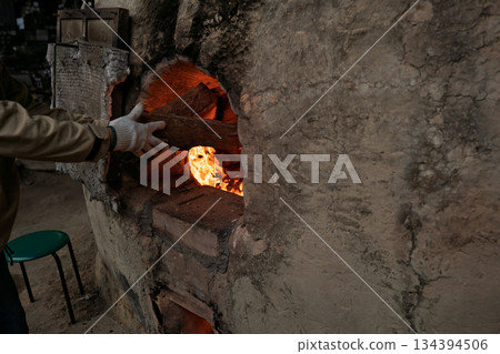 拍攝滋賀縣甲賀市陶器之鄉信樂町僅存的一座爬窯。 134394506