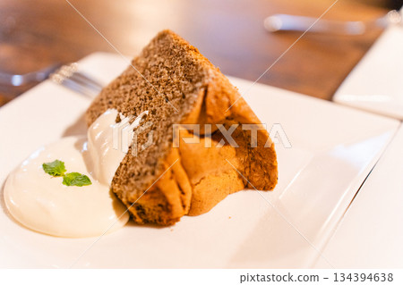 宇田川咖啡廳的雪紡蛋糕 134394638