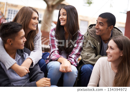 University, community and people chat on campus in conversation, talking and laughing outdoors. Diversity, education and happy men and women students smile for learning at school, academy and college 134394972