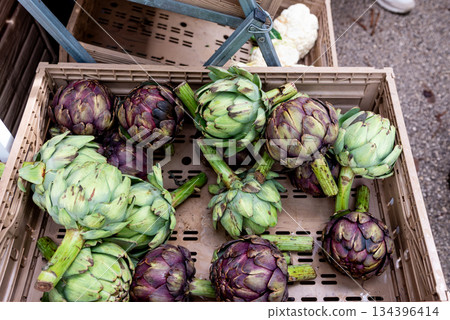 fresh artichokes at farmers market, close-up fresh artichokes at farmers market, close-up 134396414