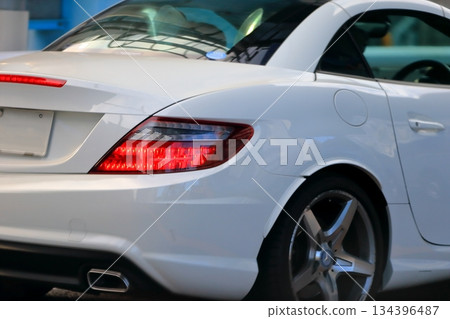 汽車尾燈圖片 134396487