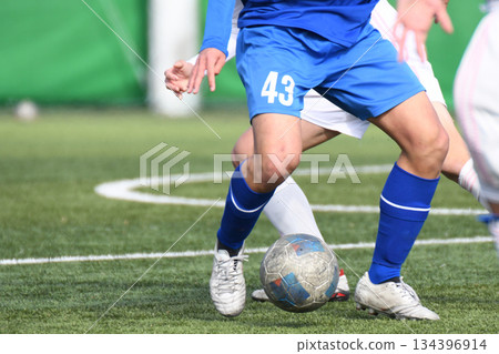 Soccer player to dribble Soccer player to dribble 134396914