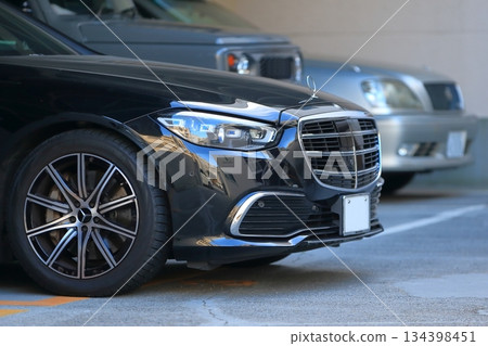 Black sedan image Black sedan image 134398451