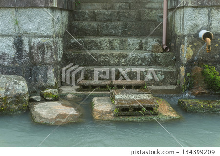 拍攝伊場水鄉村，這是位於琵琶湖東部平原上的日本文化遺產。 134399209